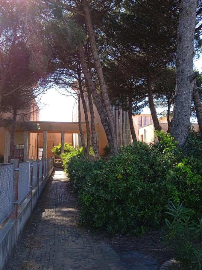 Accesso Diretto Sul Mare Maredilucecala Appartement Calambrone Buitenkant foto